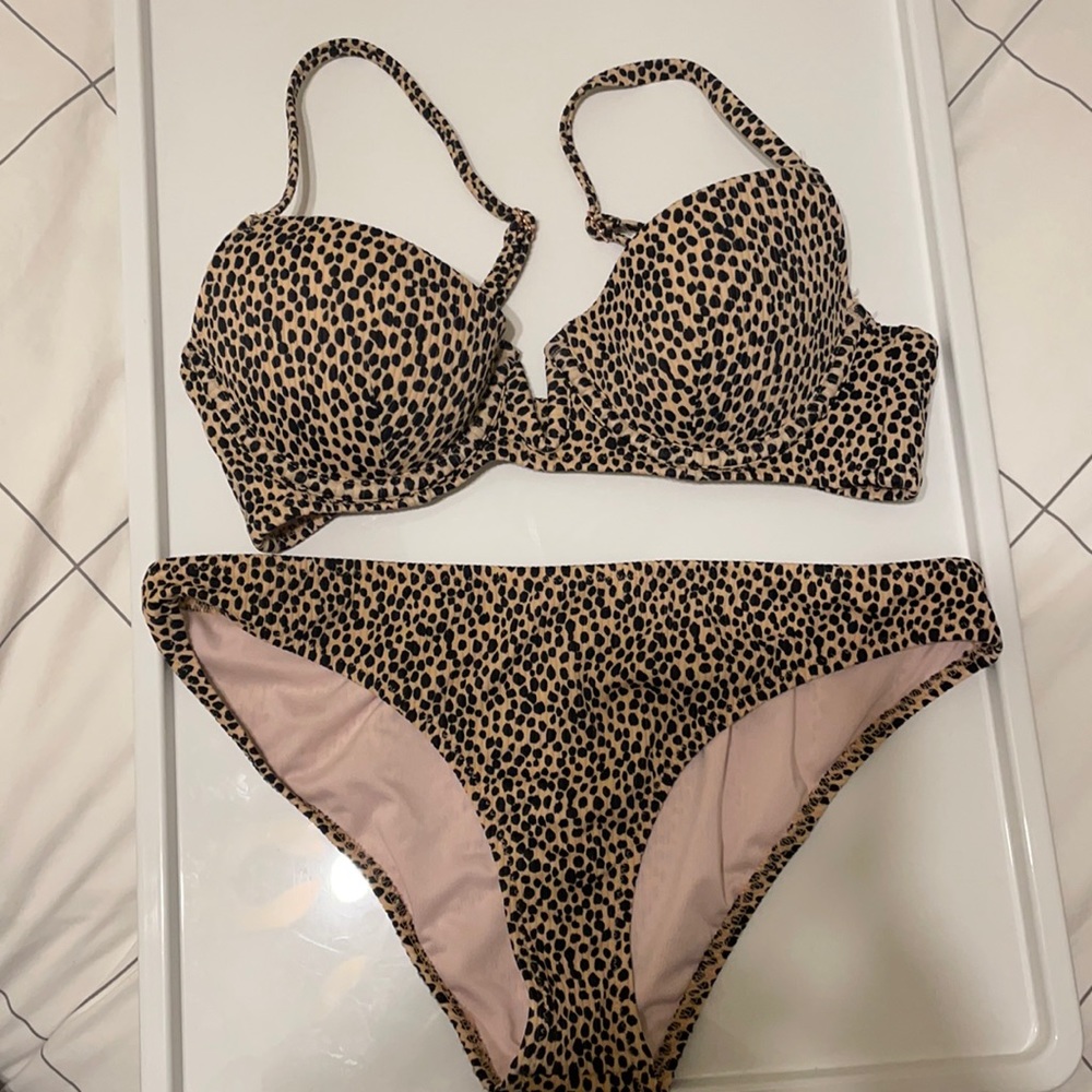 Printed Bikini with push up bra top